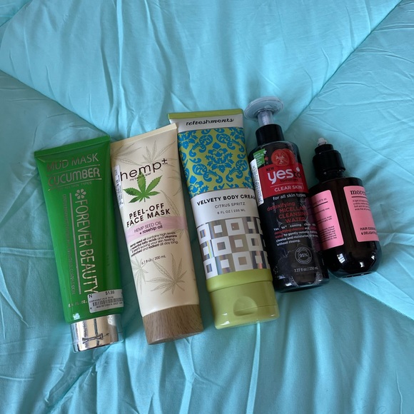 Skincare bundle - Picture 1 of 6